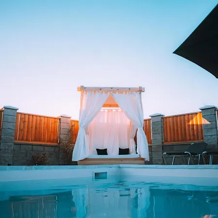 Cartagena & فيلة Brčko